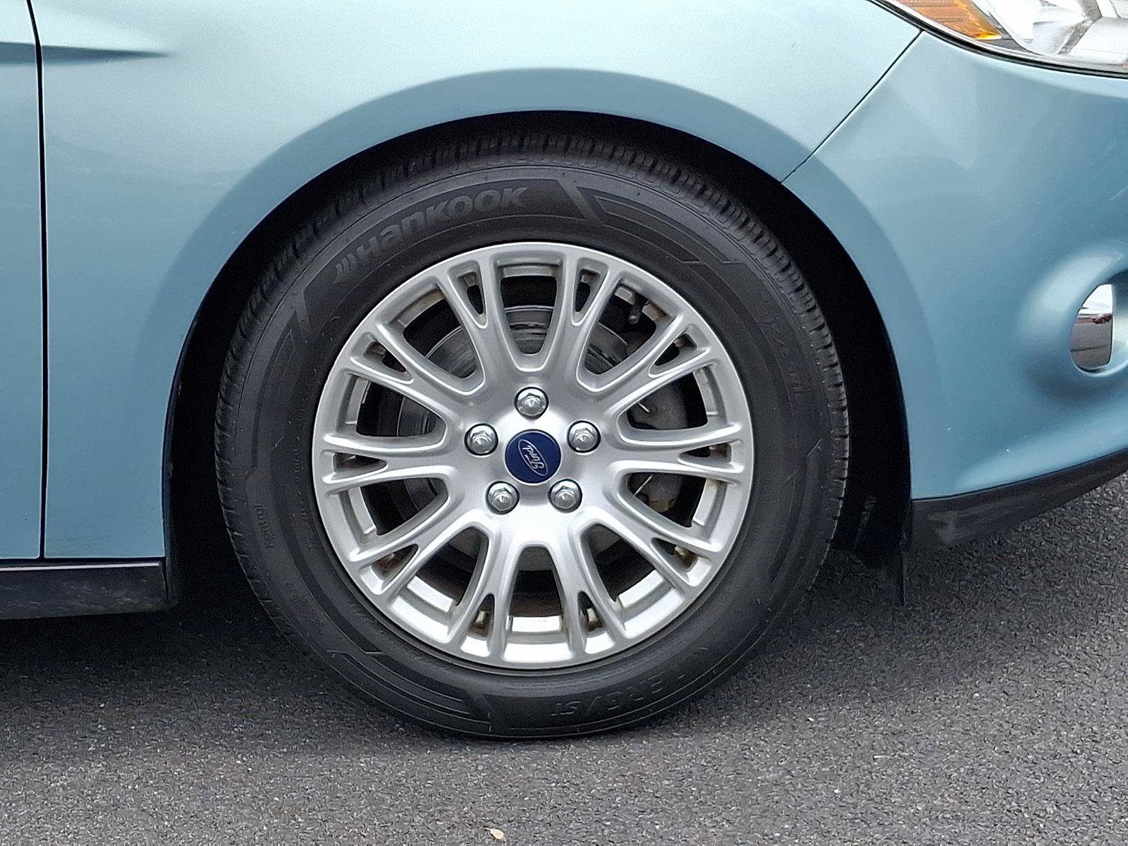 Used 2012 Ford Focus SE FWD image 6