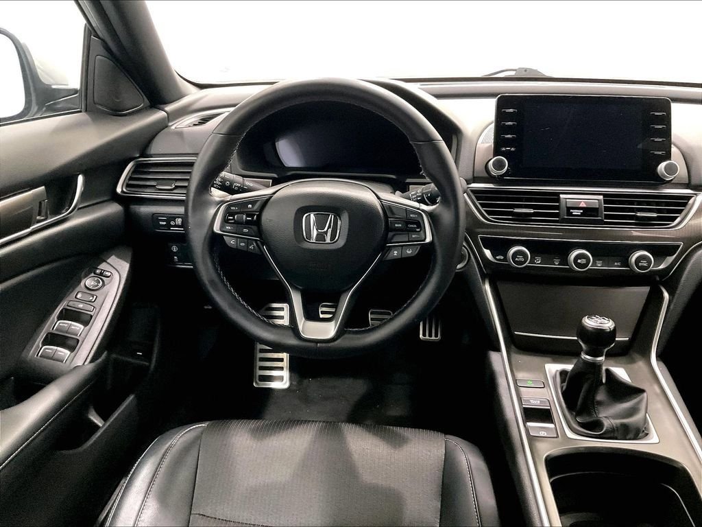 Used 2018 Honda Accord Sport image 17