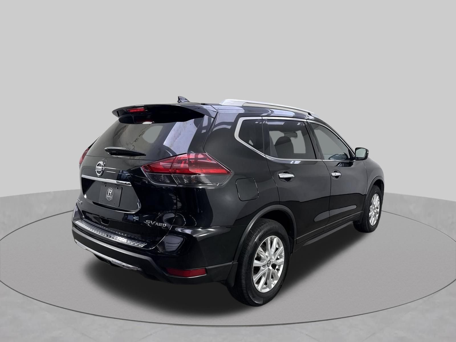 Used 2018 Nissan Rogue SV AWD/4WD image 34