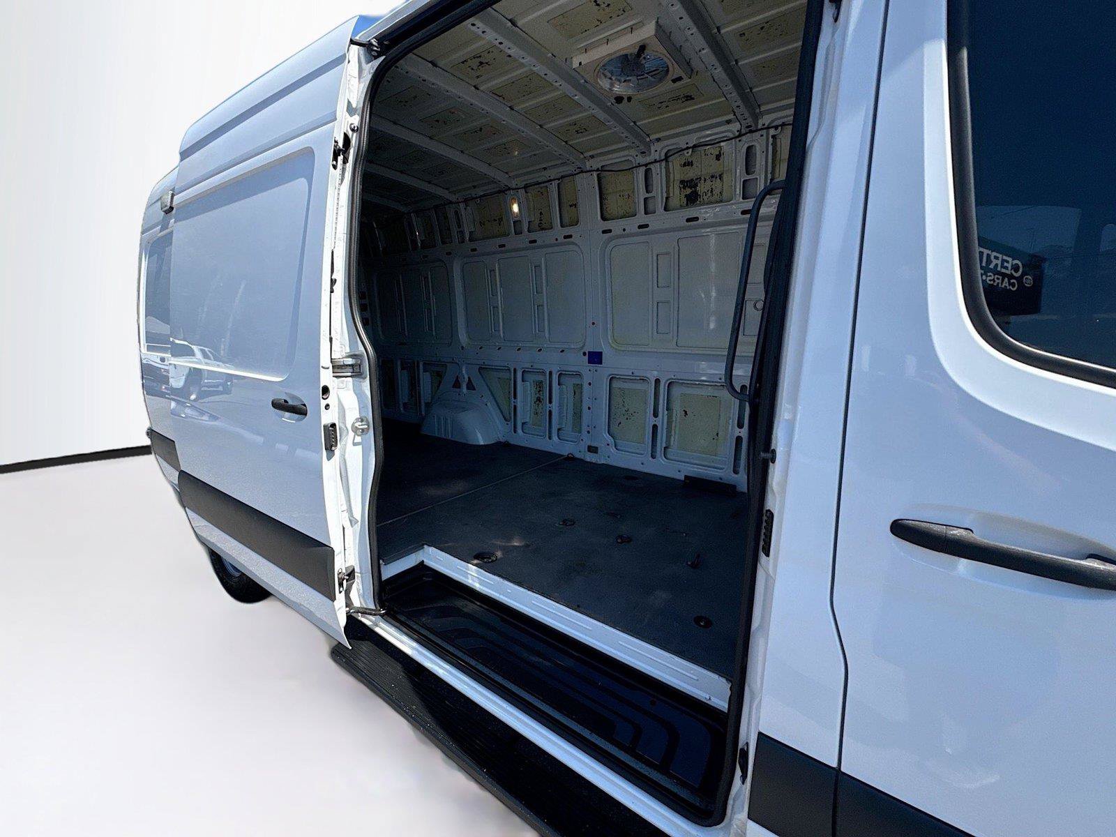 Used 2020 Mercedes-Benz Sprinter 2500 w/ Driver Convenience Package image 16