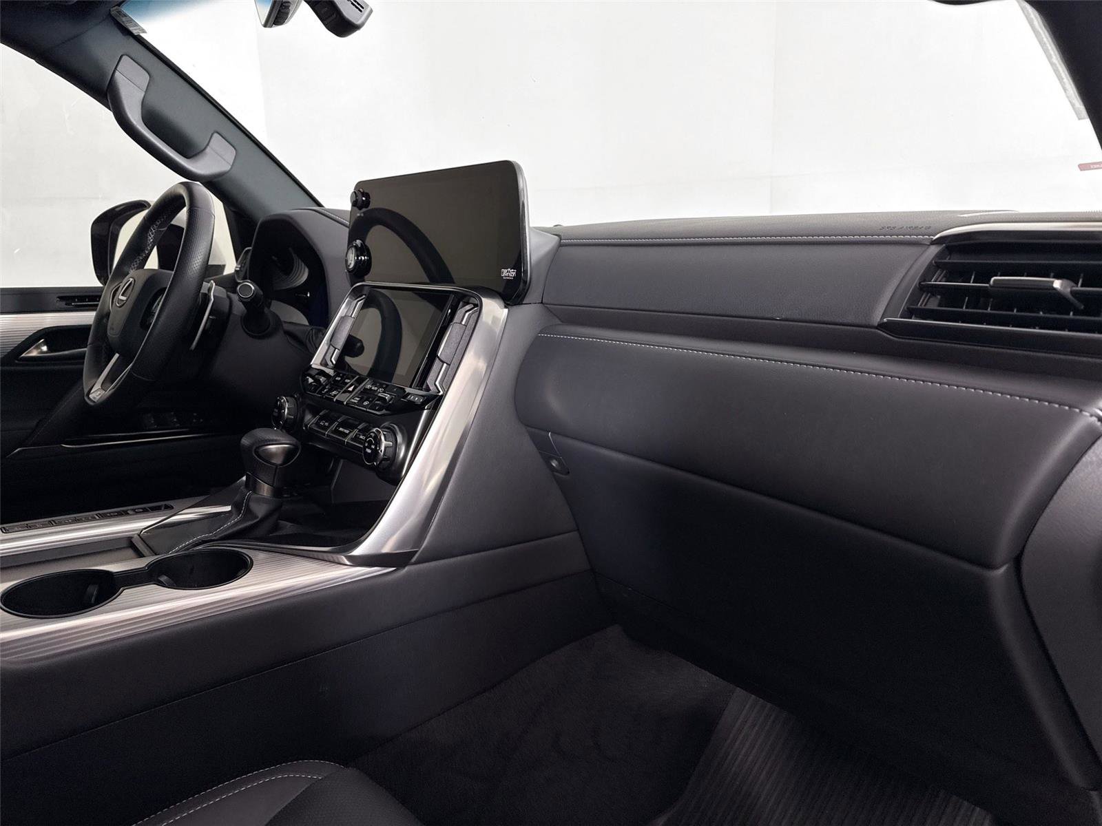 Used 2024 Lexus LX 600 F Sport image 46