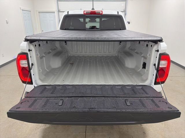 Used 2025 GMC Canyon AT4 w/ Technology Plus Package image 37