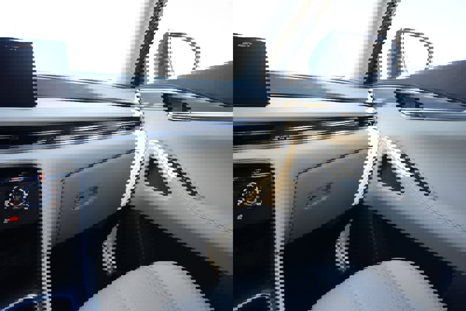 Certified 2023 INFINITI QX60 Luxe w/ Cargo Package image 8