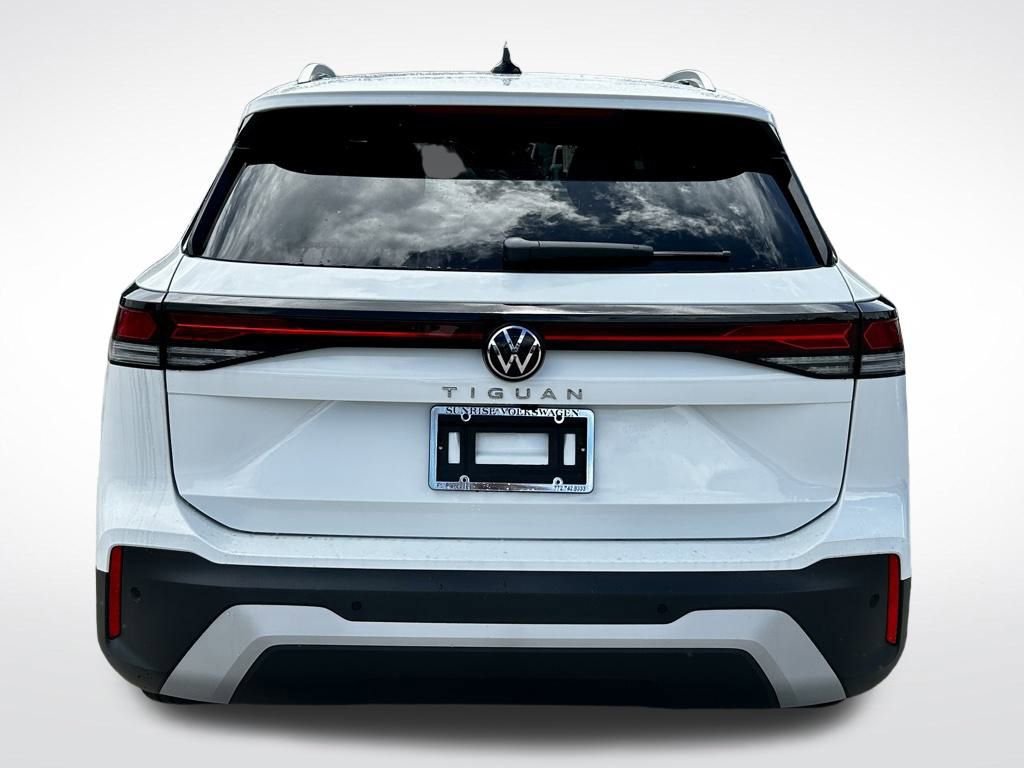 New 2025 Volkswagen Tiguan S image 5