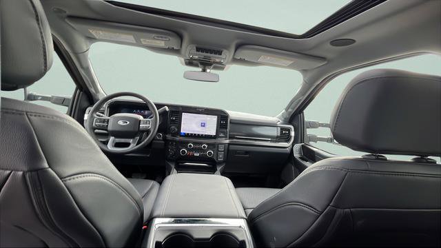 New 2026 Ford F350 Lariat w/ Black Appearance Package image 24