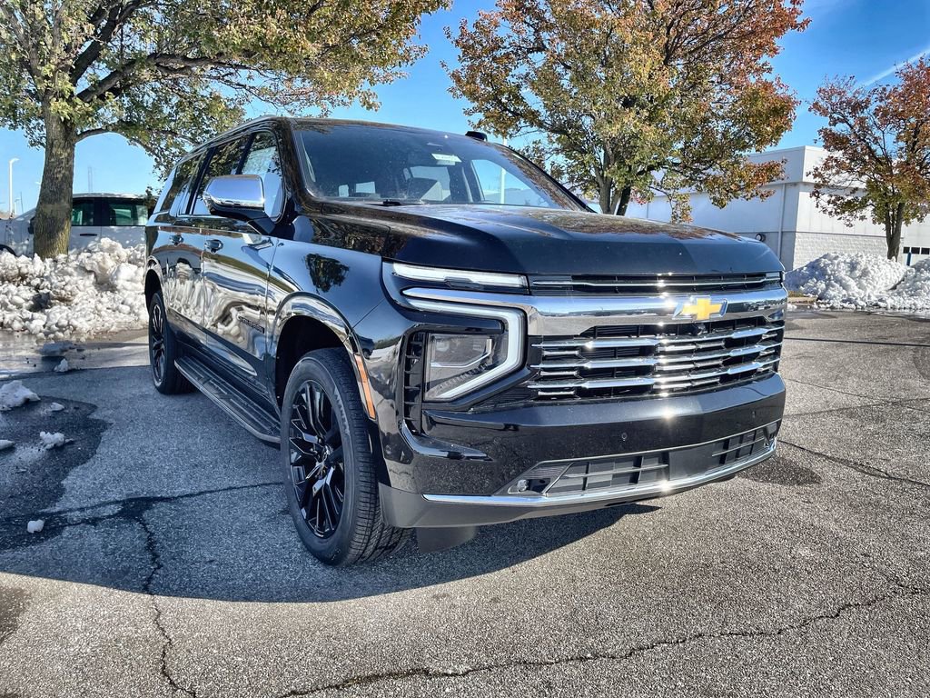 New 2026 Chevrolet Suburban Premier image 2