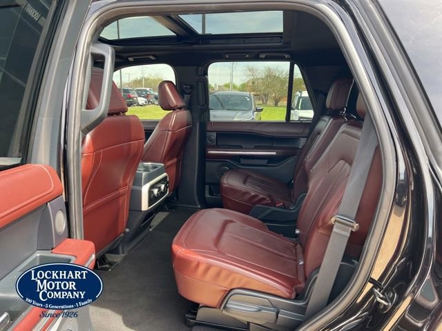 Used 2023 Ford Expedition Limited image 12