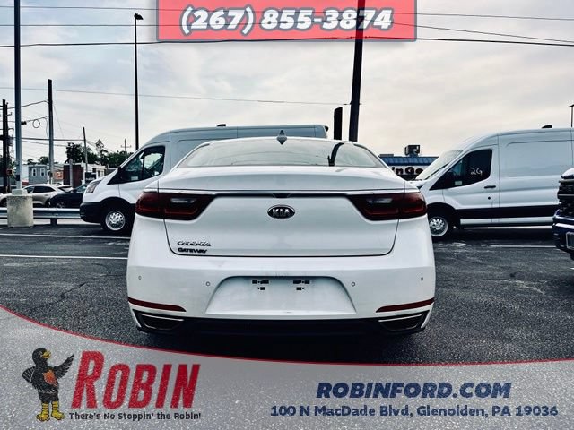 Used 2017 Kia Cadenza Premium w/ Luxury Package FWD image 7