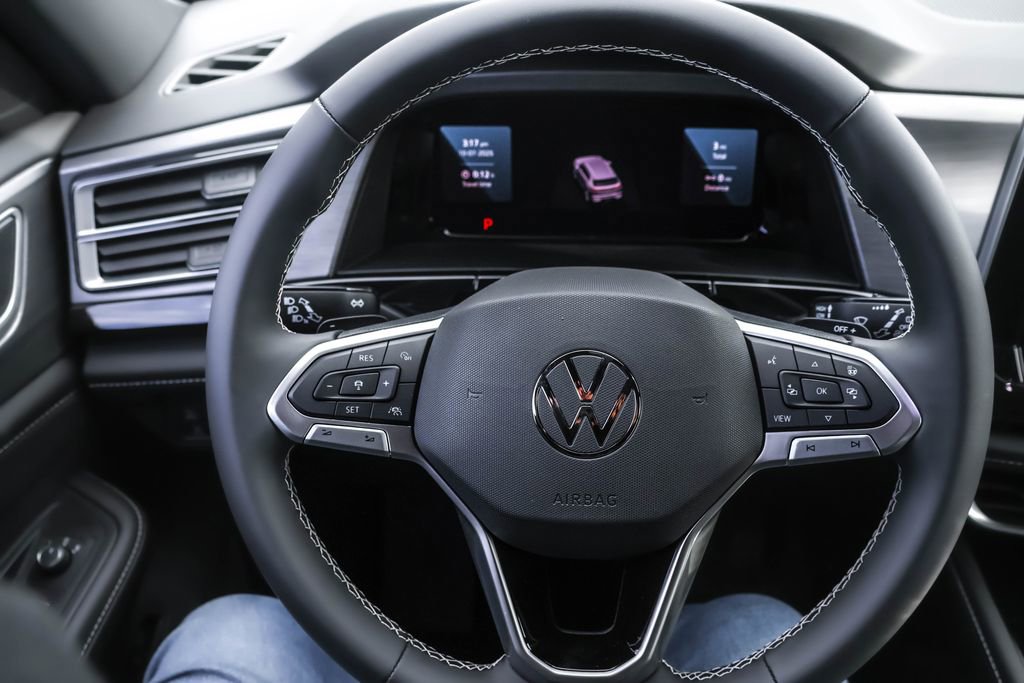 New 2026 Volkswagen Atlas Cross Sport SE image 24