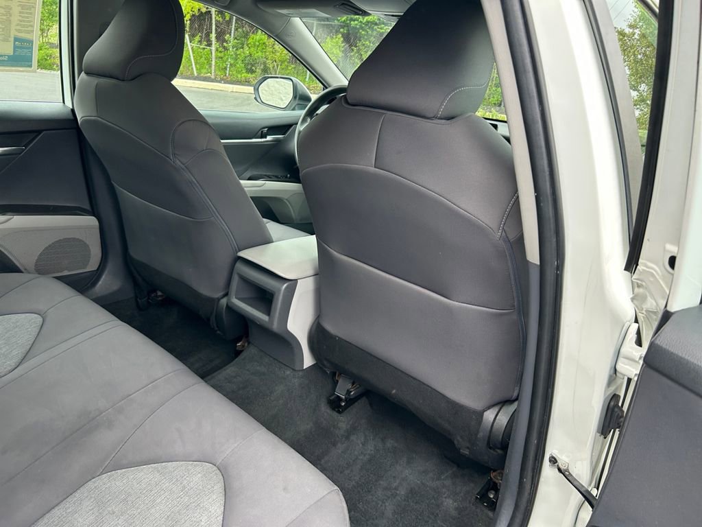 Used 2022 Toyota Camry LE FWD image 17