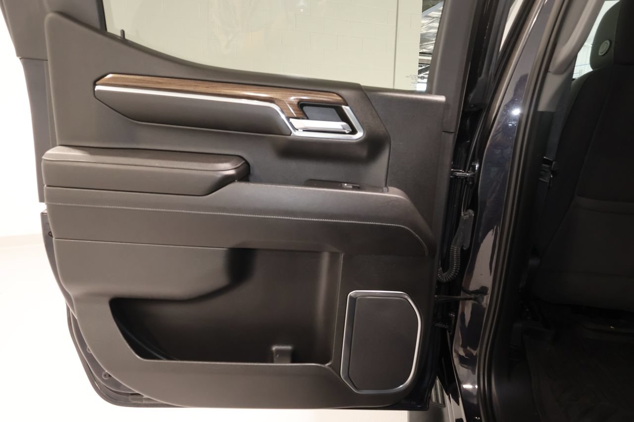 Certified 2023 Chevrolet Silverado 1500 LT Trail Boss w/ LPO, Dark Essentials Package AWD/4WD image 21