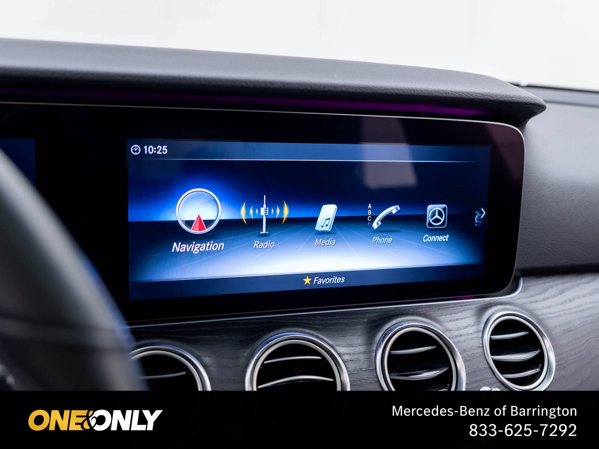 Used 2019 Mercedes-Benz E 300 4MATIC image 27