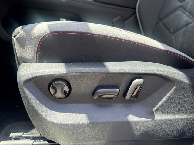 New 2026 Volkswagen Atlas Peak Edition AWD/4WD image 14