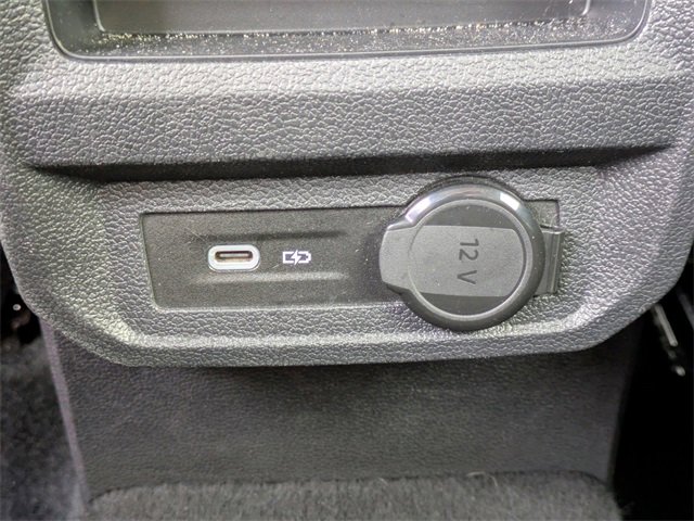 Used 2024 Volkswagen Tiguan SE image 17