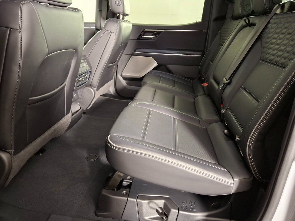 Used 2025 GMC Sierra EV Denali image 27