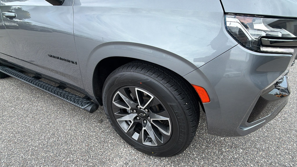 Used 2022 Chevrolet Suburban Z71 w/ Z71 Off-Road Package AWD/4WD image 10