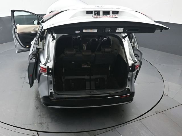 Certified 2023 Toyota Sienna Platinum image 57