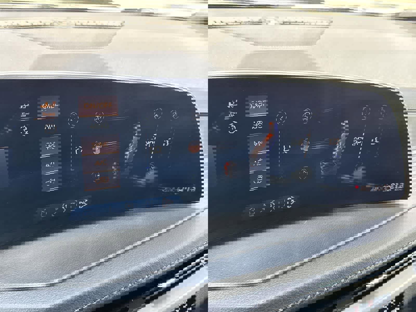 Used 2024 Cadillac XT4 Premium Luxury image 12