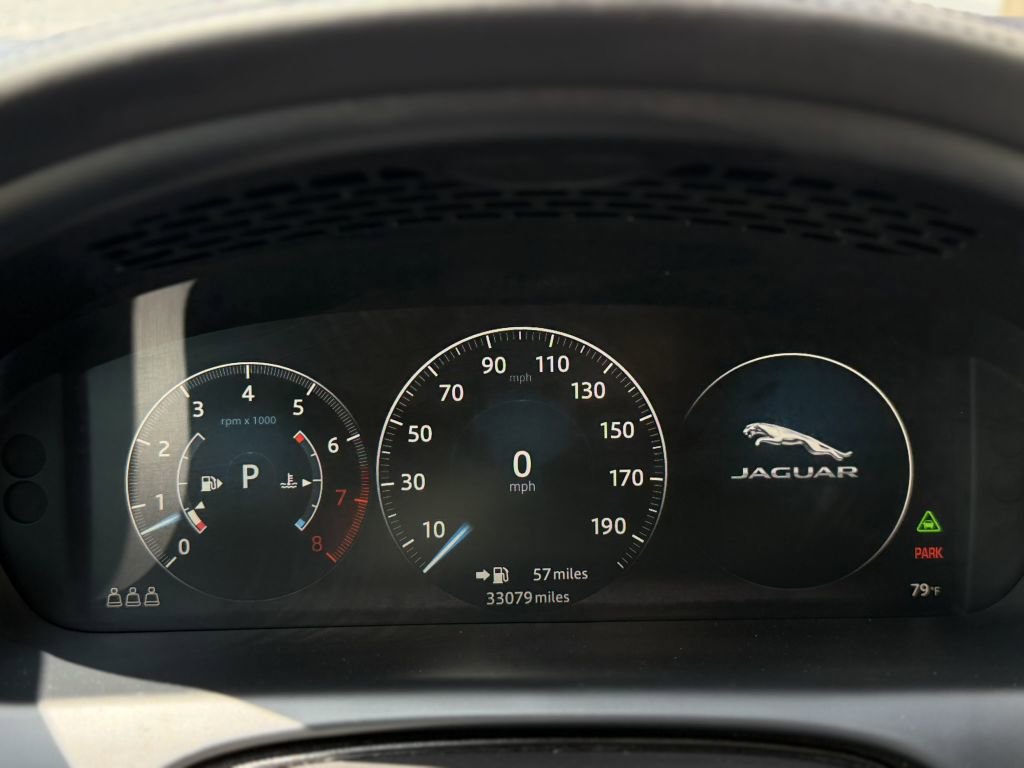 Used 2019 Jaguar XJ L Supercharged RWD image 21