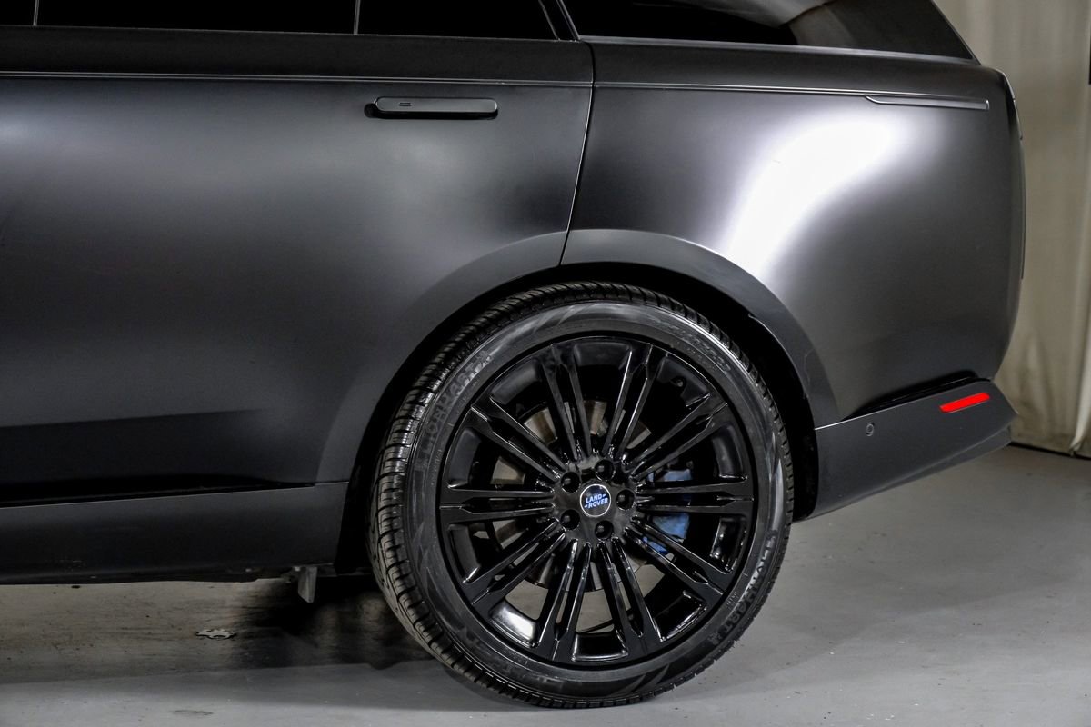 Used 2023 Land Rover Range Rover SE image 13
