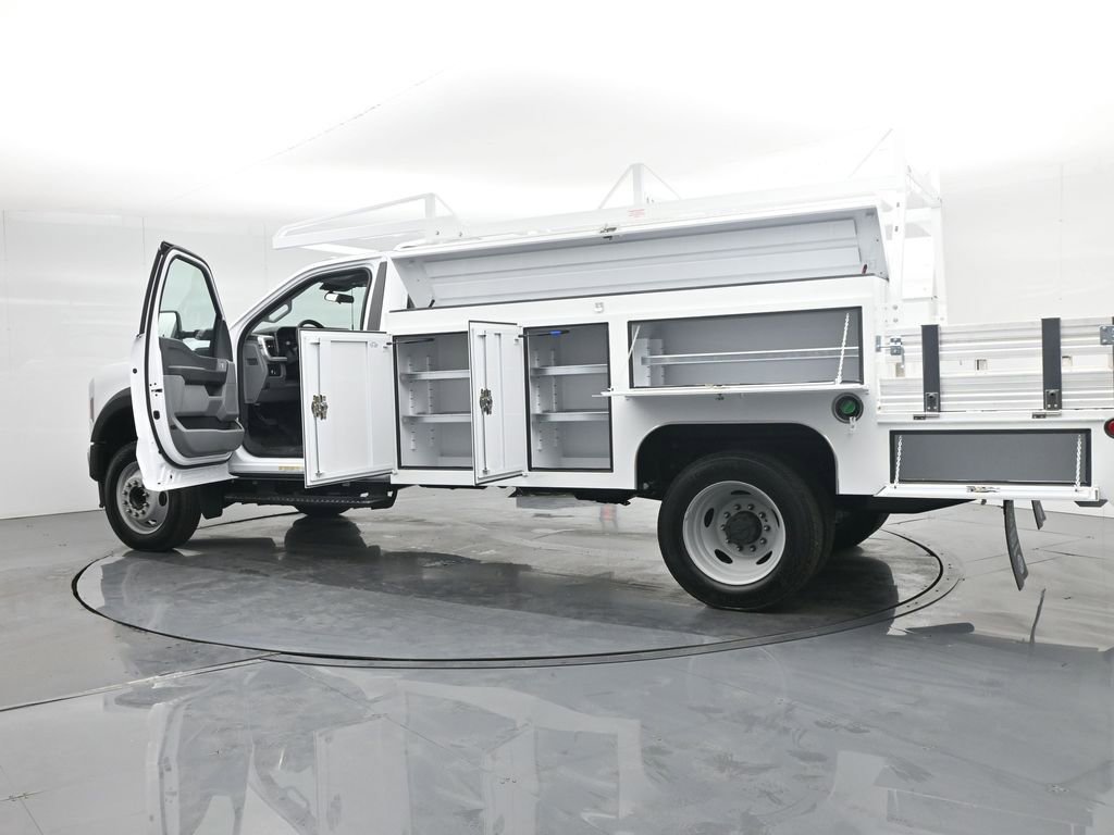 New 2025 Ford F450 XL w/ XL Chrome Package image 46