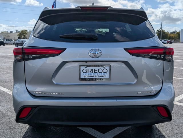 Used 2022 Toyota Highlander XLE image 15