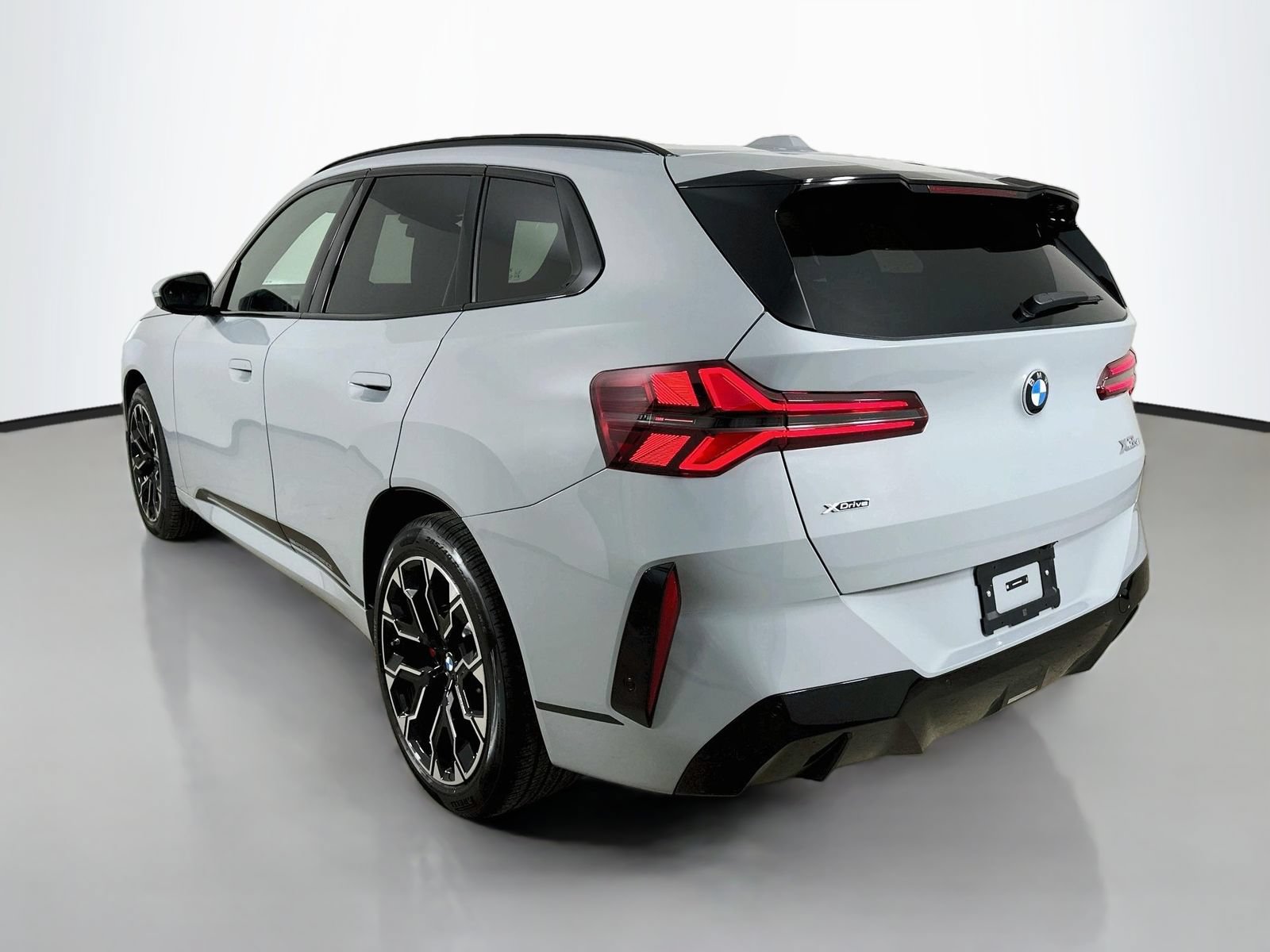 New 2026 BMW X3 xDrive30i w/ Premium Package AWD/4WD image 7