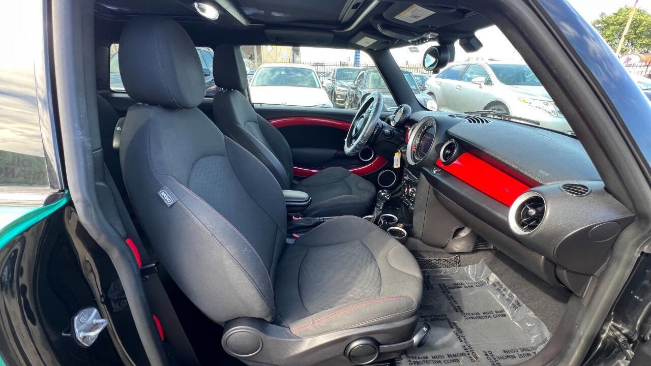 Used 2013 MINI Cooper John Cooper Works image 21