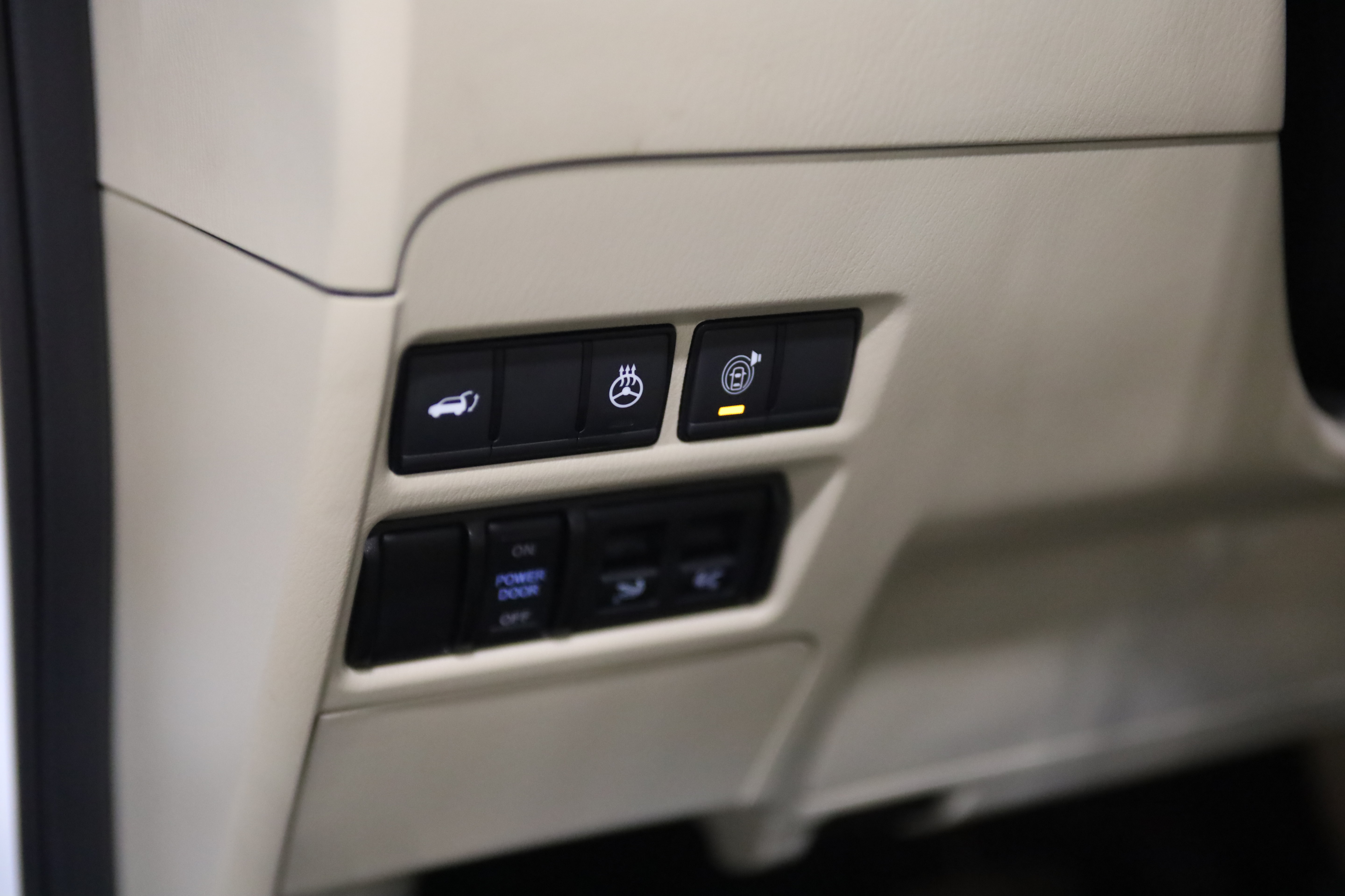 Used 2024 INFINITI QX80 Sensory w/ Cargo Package AWD/4WD image 19
