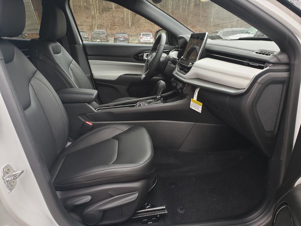 New 2026 Jeep Compass Limited AWD/4WD image 15