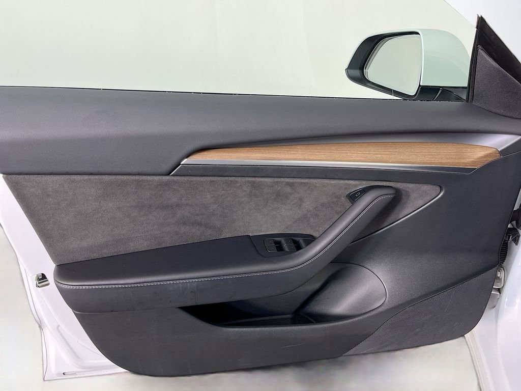 Used 2023 Tesla Model 3 Standard Range RWD image 23