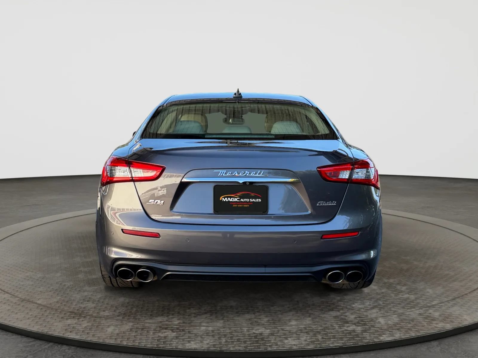 Used 2019 Maserati Ghibli S Q4 AWD/4WD image 9
