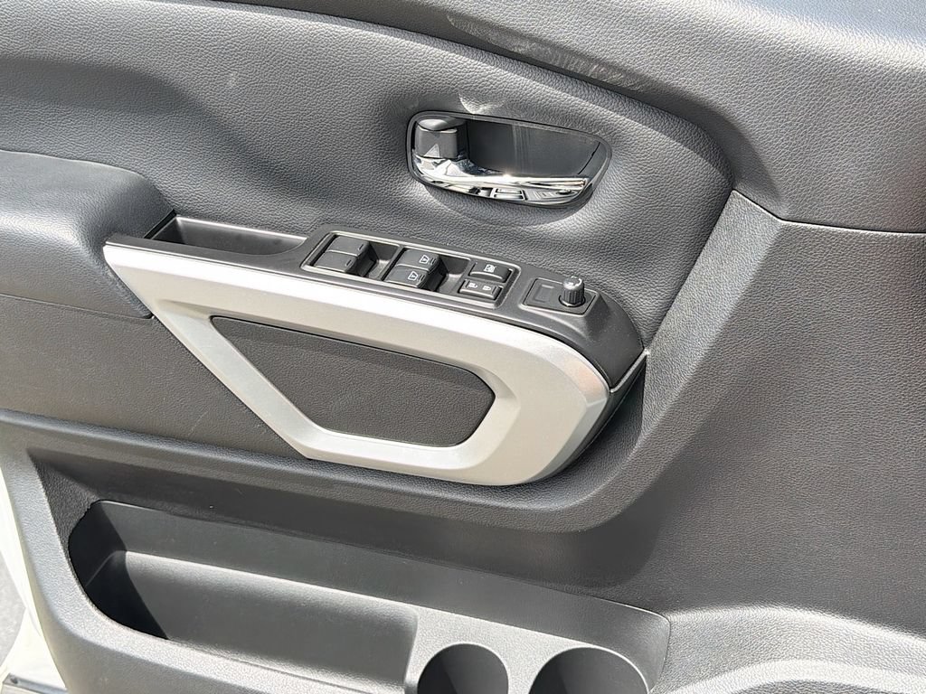 Certified 2024 Nissan Titan SV w/ SV Convenience Package RWD image 24