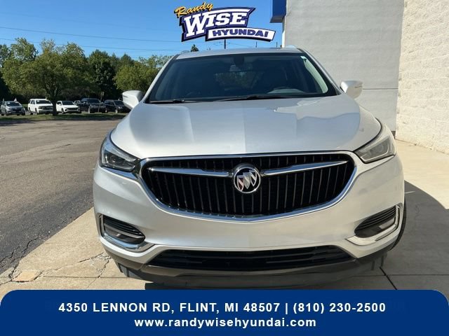 Used 2019 Buick Enclave Essence AWD/4WD image 2