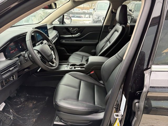 New 2026 Lincoln Corsair Premiere image 8