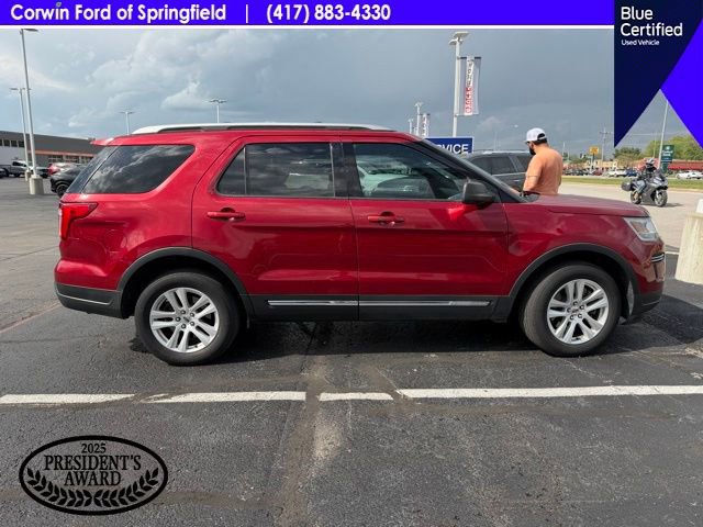 Used 2018 Ford Explorer XLT image 7