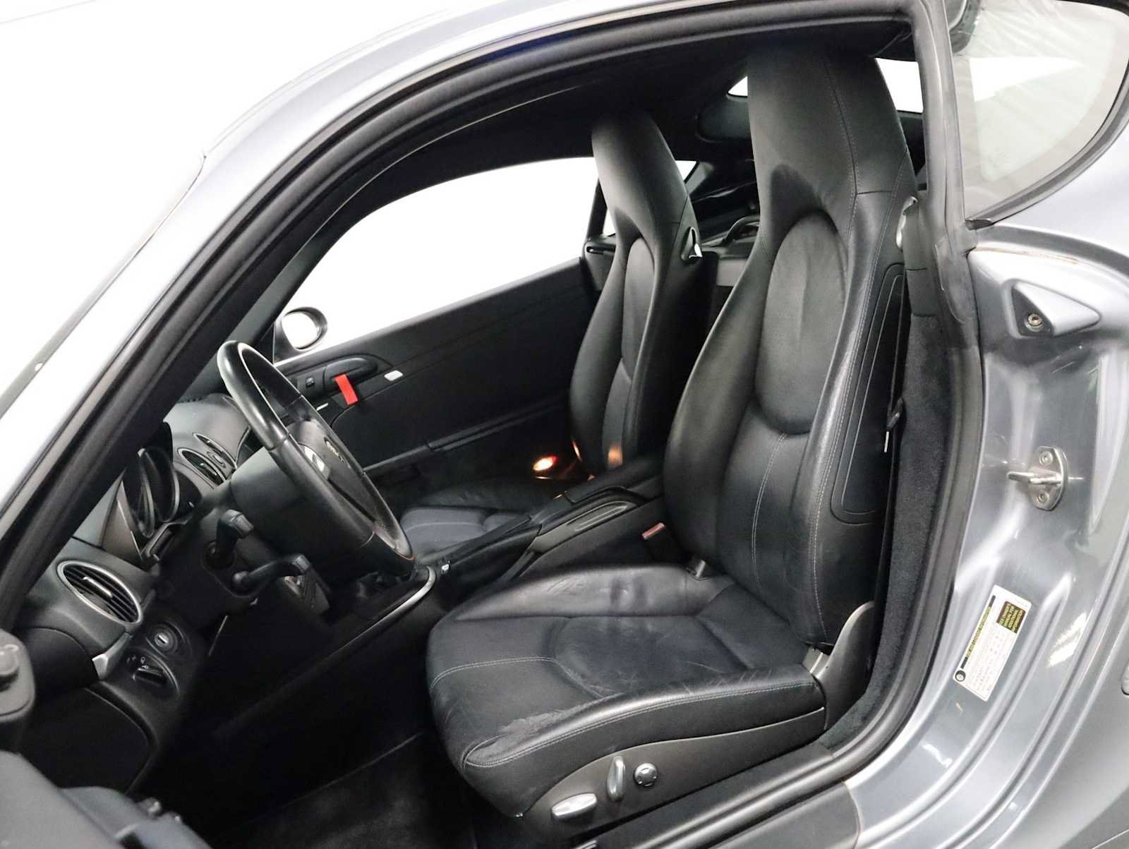 Used 2006 Porsche Cayman S RWD image 5