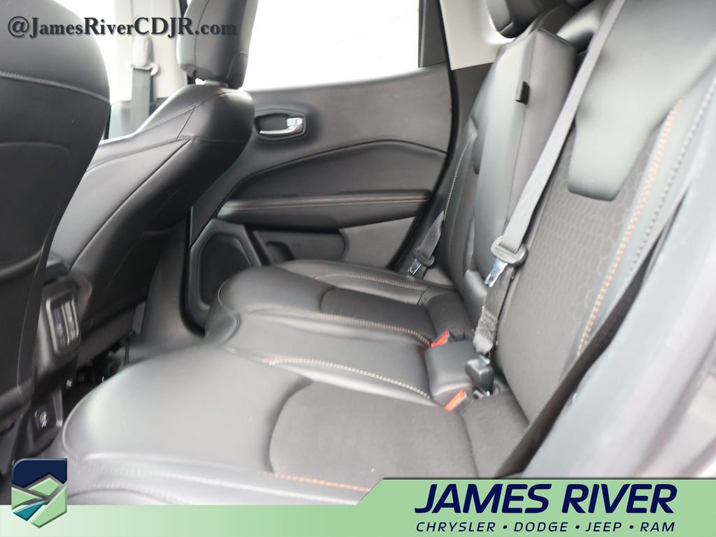 Used 2020 Jeep Compass Latitude image 17