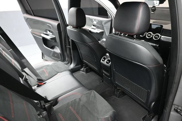 Used 2021 Mercedes-Benz GLB 35 AMG 4MATIC image 15