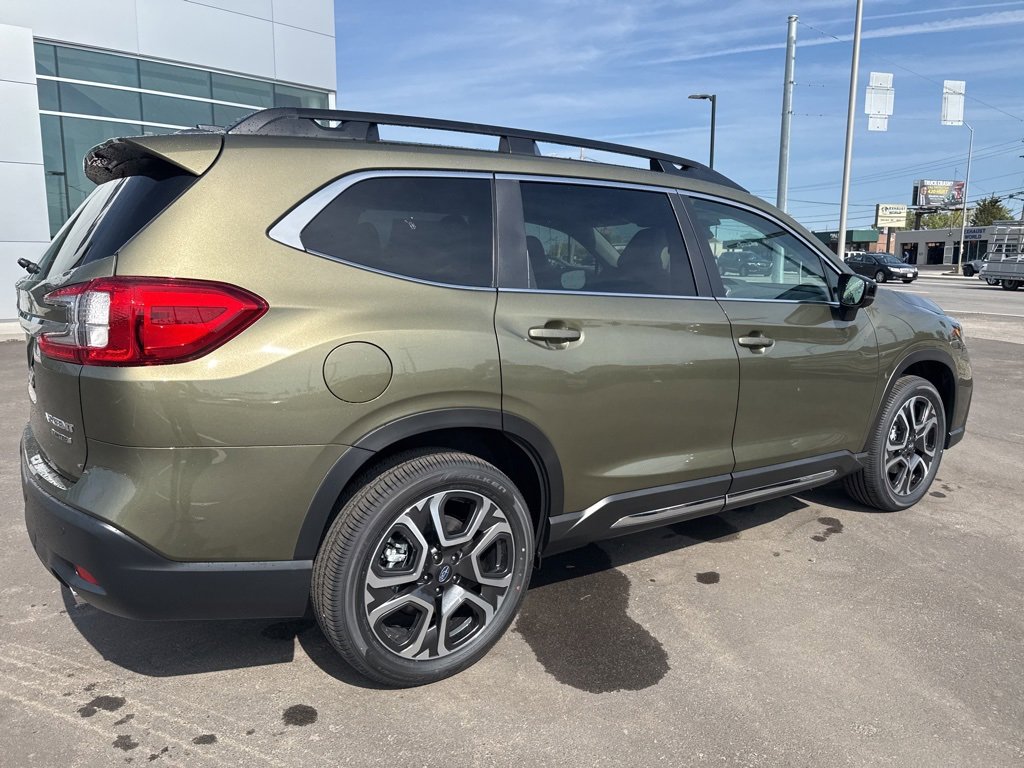 New 2025 Subaru Ascent Limited image 6