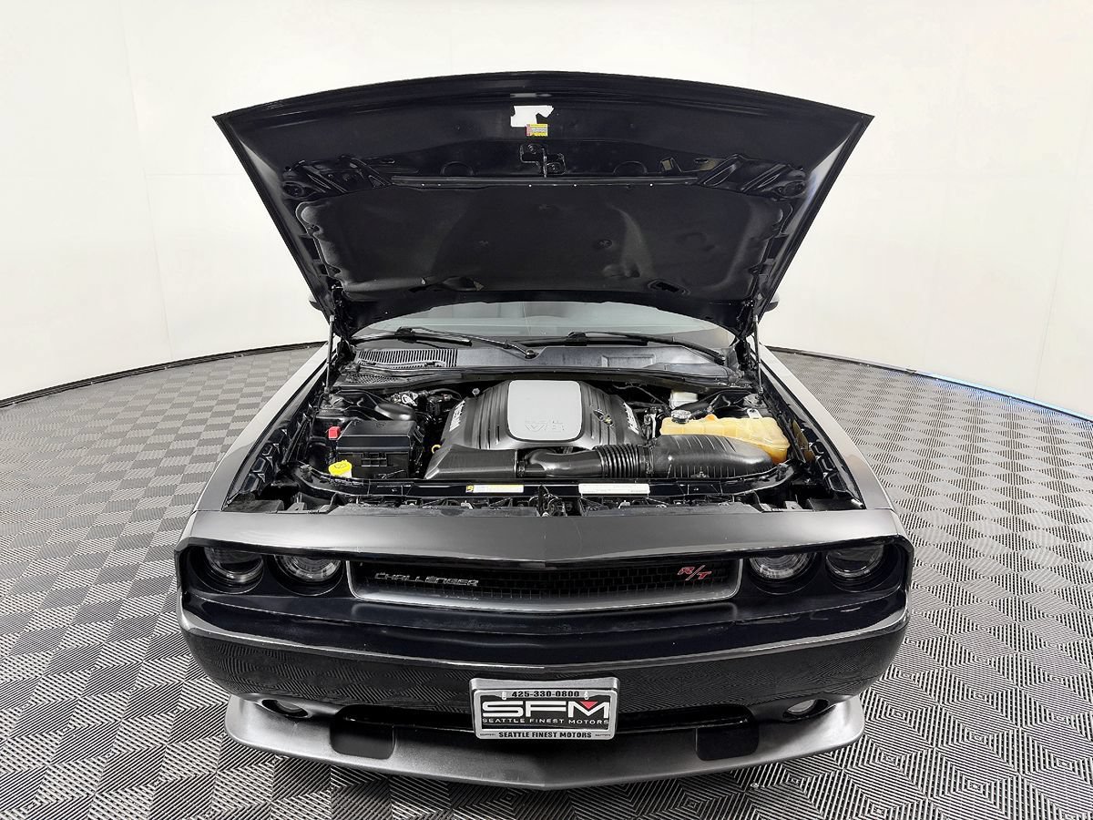Used 2012 Dodge Challenger R/T RWD image 18