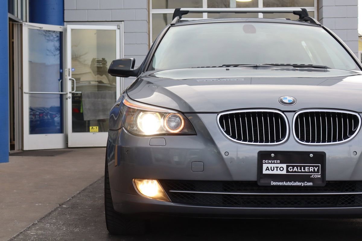 Used 2010 BMW 535i xDrive Wagon image 32