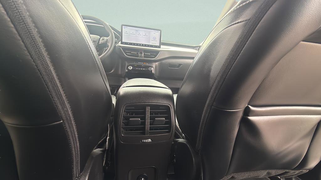 Certified 2023 Ford Escape Platinum image 38