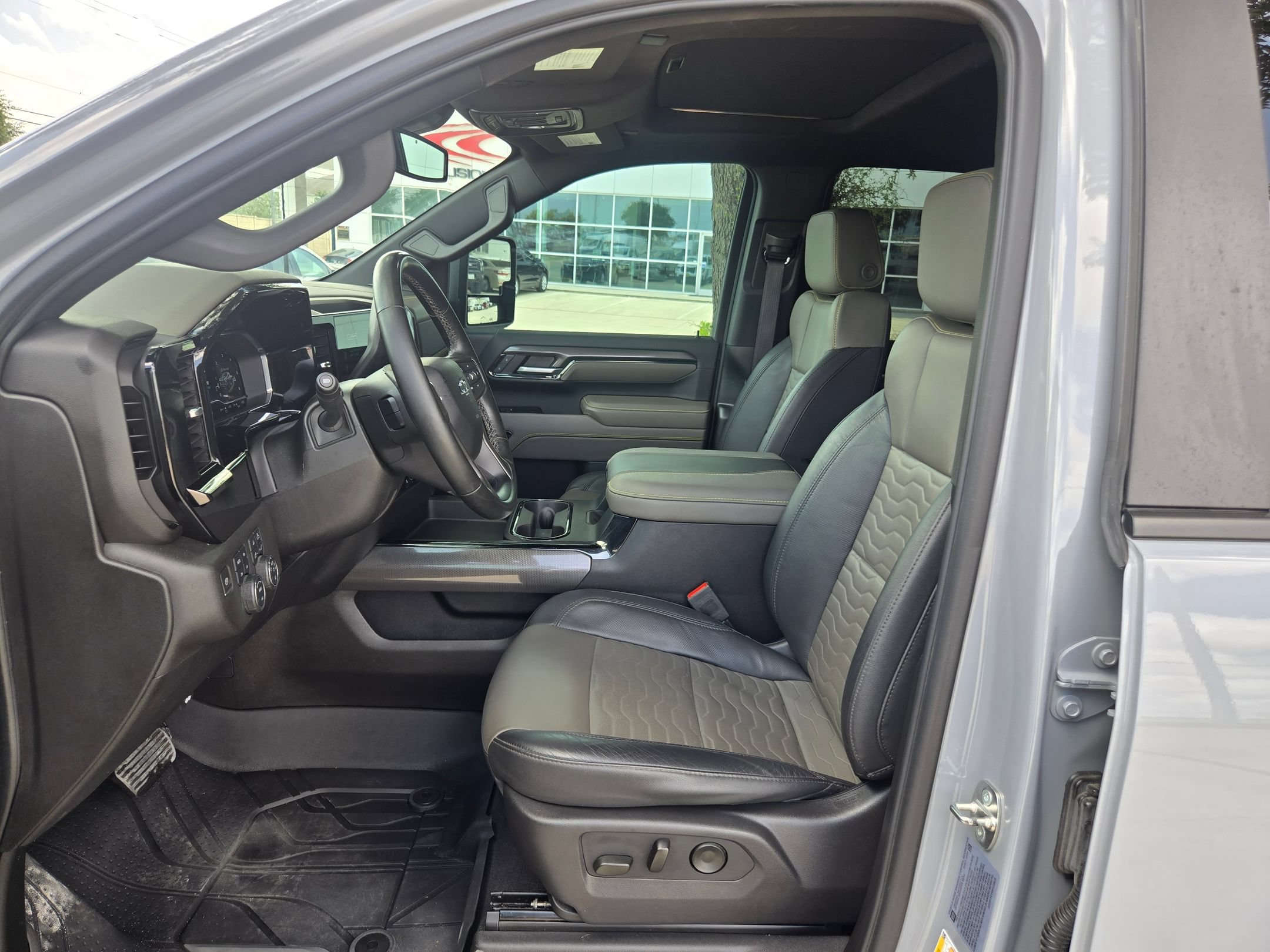 Certified 2024 Chevrolet Silverado 2500 ZR2 AWD/4WD image 9