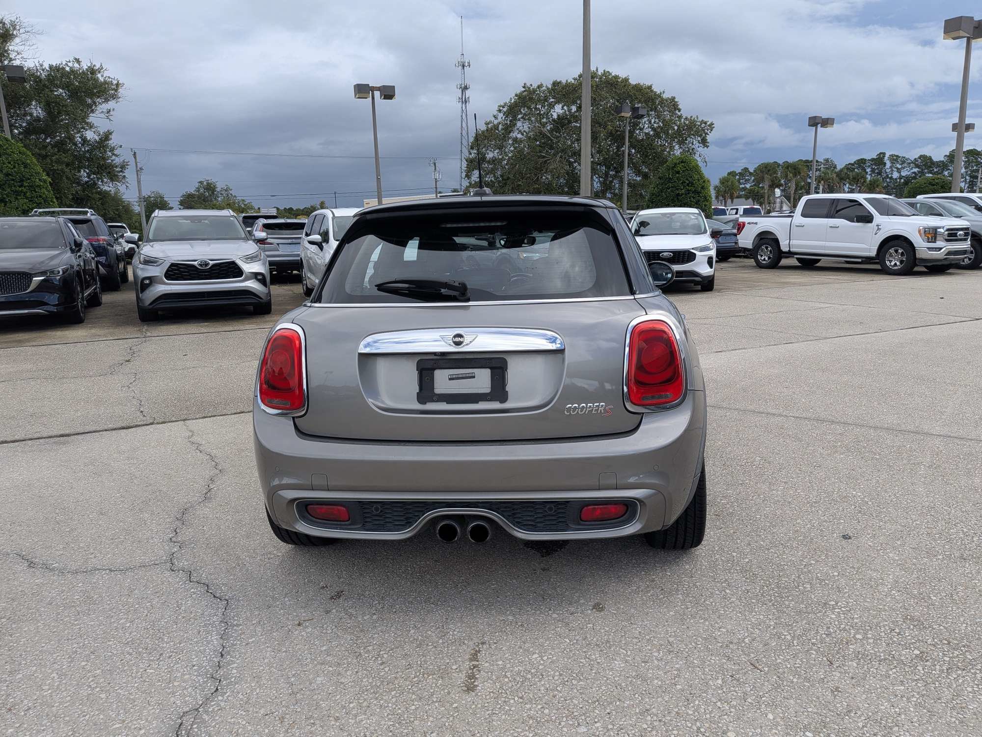 Used 2017 MINI Cooper S FWD image 5