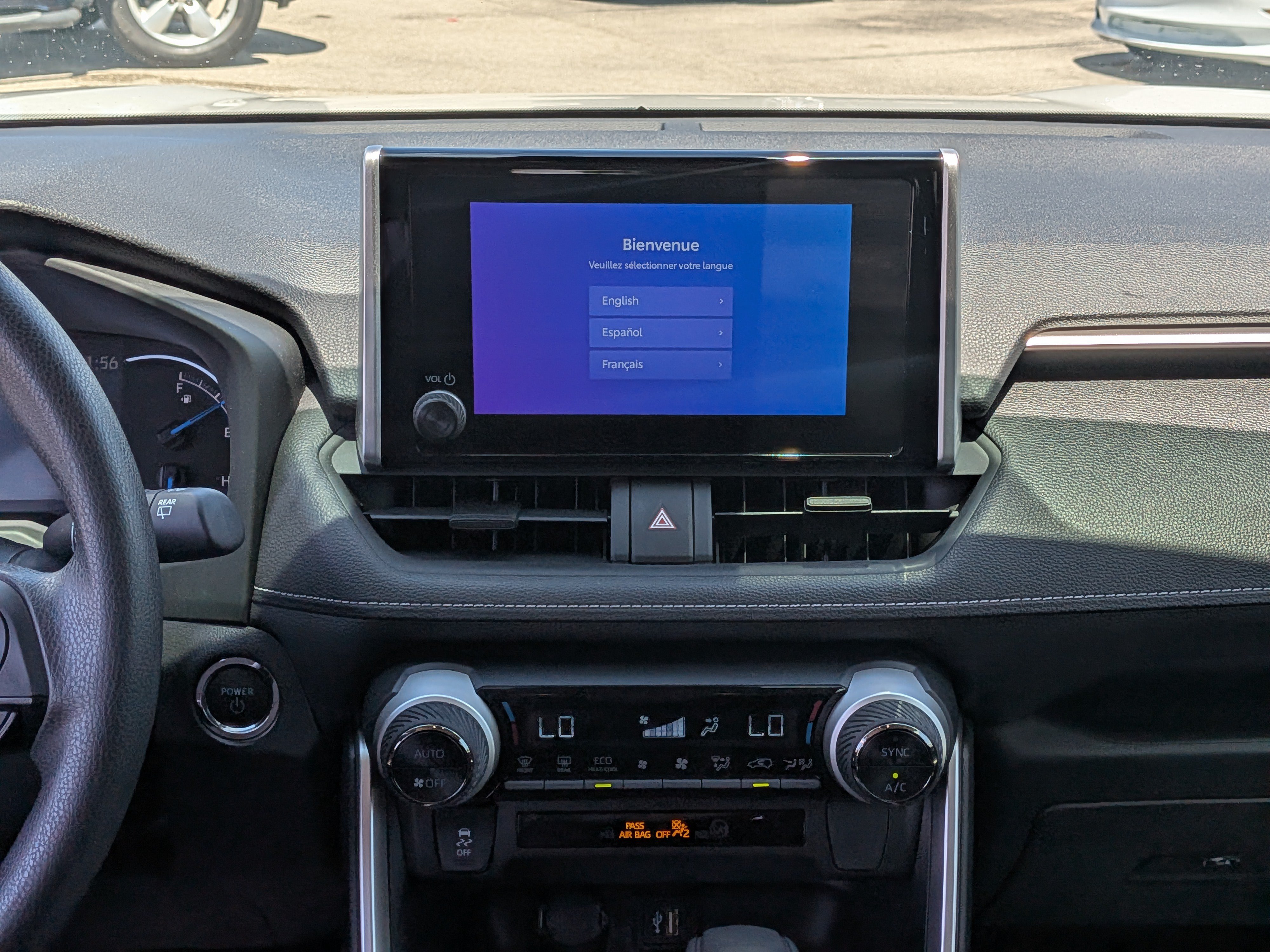Used 2024 Toyota RAV4 XLE AWD/4WD image 19