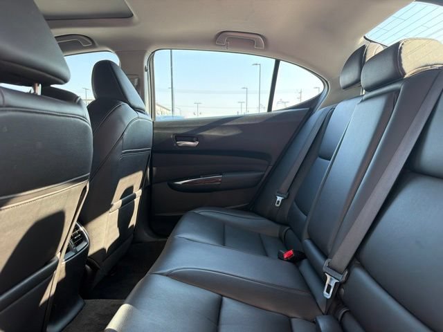 Used 2017 Acura TLX FWD image 19