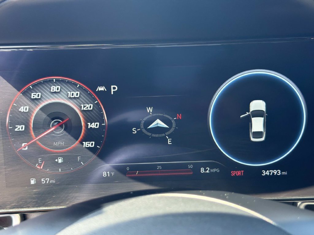 Used 2022 Hyundai Elantra Limited FWD image 35