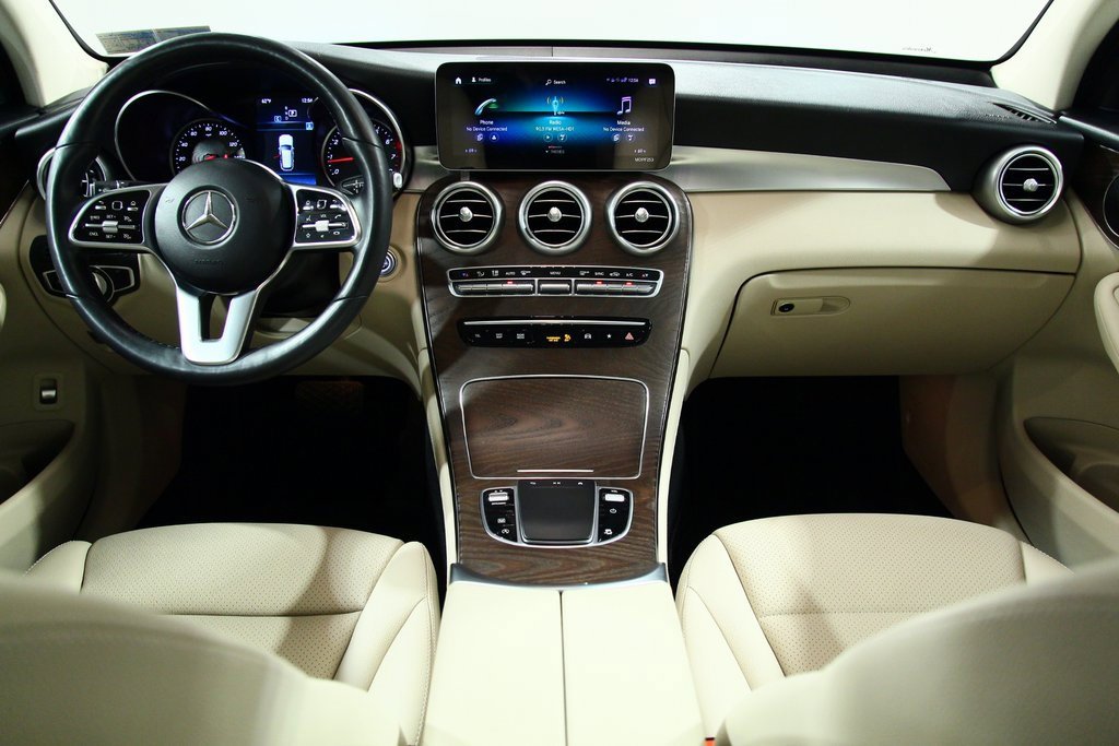 Used 2020 Mercedes-Benz GLC 300 4MATIC image 5