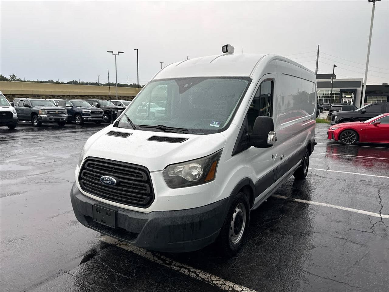Used 2017 Ford Transit 350 148 Medium Roof RWD image 4